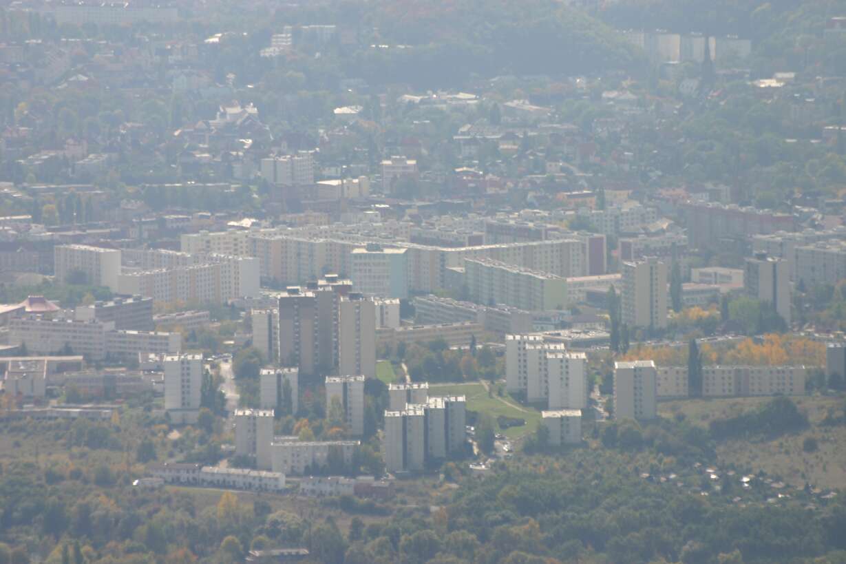 Výhled z Komáří vížky na Teplice